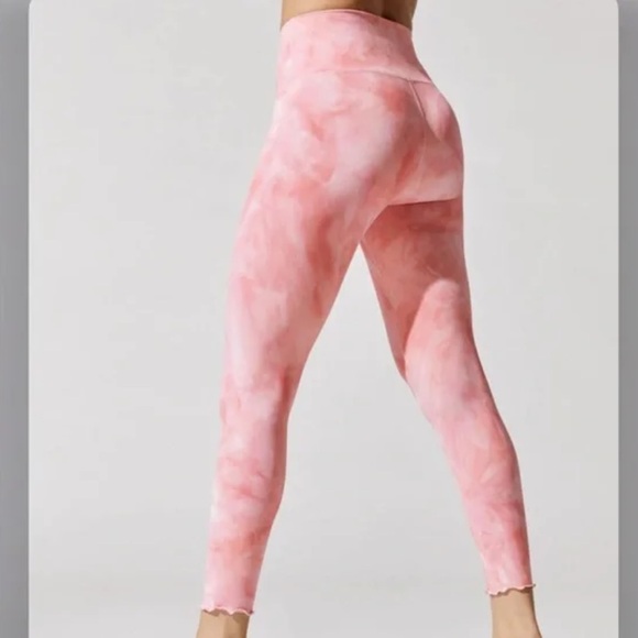 Carbon38 Super Soft Tie Dye 7/8 Legging - Picture 2 of 8